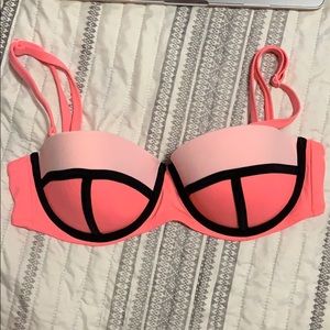 VICTORIA SECRET Neon pink swim top